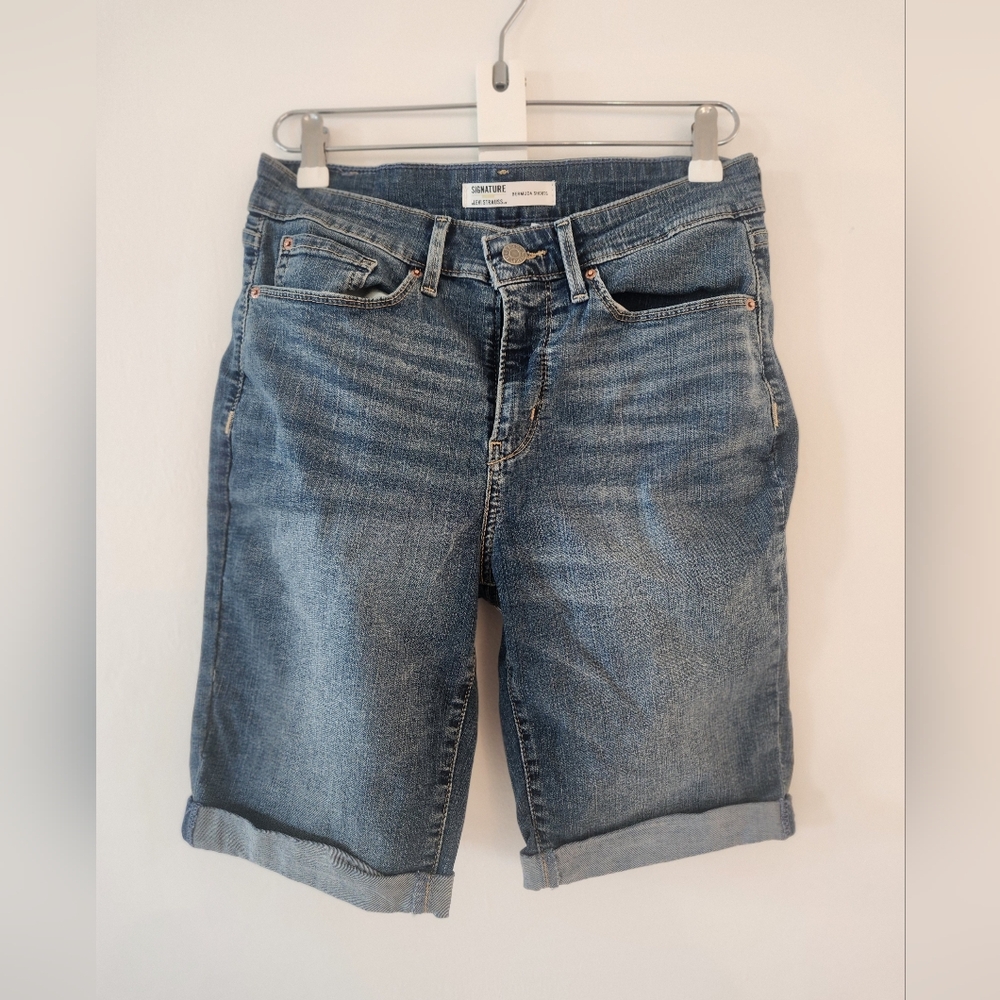 Signature by Levi Strauss Blue Denim Women's Bermudas